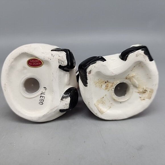 Vintage Christmas Santa w/ Lantern & Mrs Claus Salt and Pepper Shakers Japan 3" - Picture 3 of 4